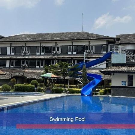 Hotel Parama Puncak Eksteriør bilde