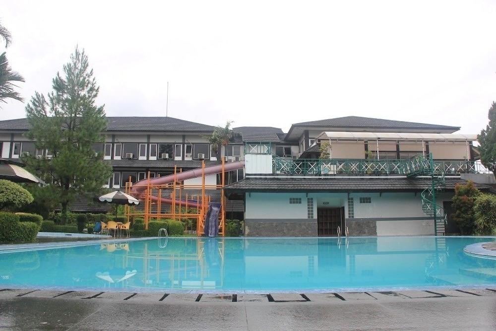 Hotel Parama Puncak Eksteriør bilde