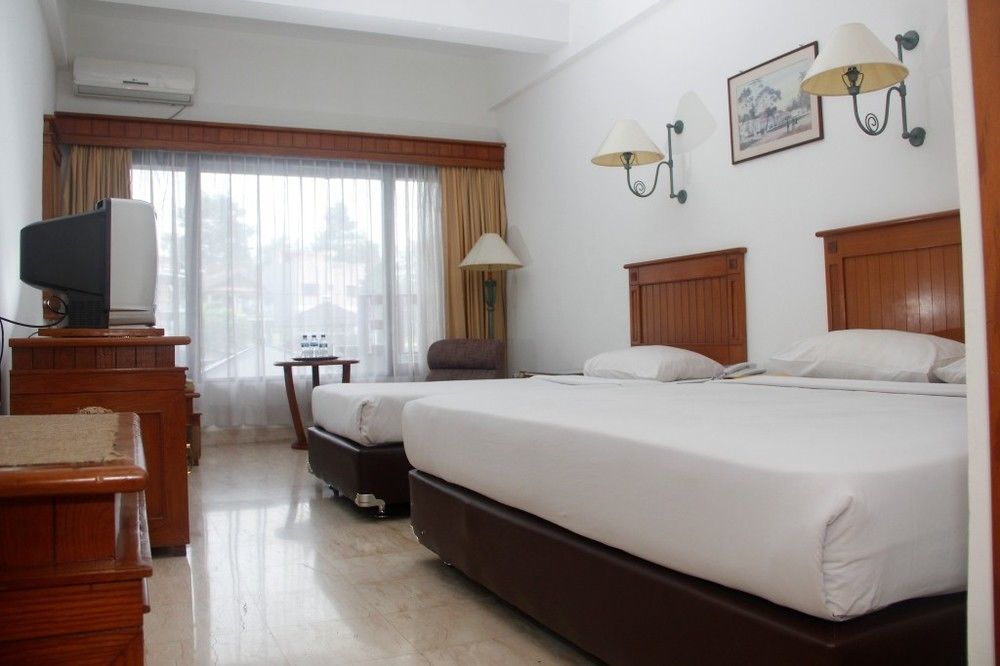 Hotel Parama Puncak Eksteriør bilde